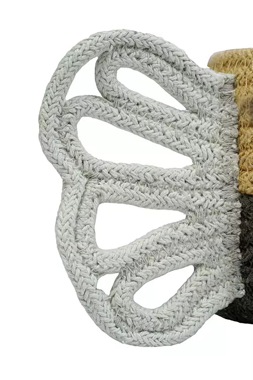 Lorena Canals | Basket - Baby Bee close up