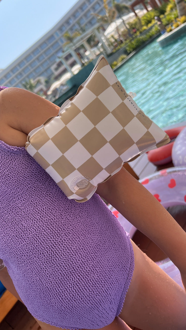 Swim Essentials Swim Armband Sand Check close up detail