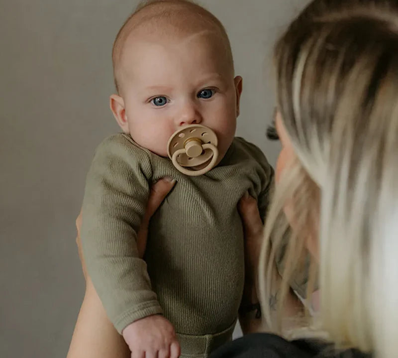 Frigg | Baby Pacifier Moon Phase - Croissant