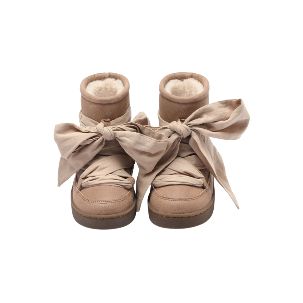 Donsje Ganza kids boots in Hazelnut Leather, with bow laces, front view