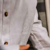 Donsje Chee shirt in Crispy White, worn by a child, close-up