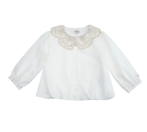 Donsje Kieke blouse in Crispy White, front view with lace collar