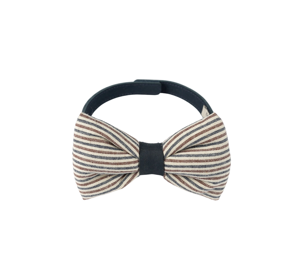 Donsje Zefrin bow tie in Navy and Burgundy Thin Striped, front view