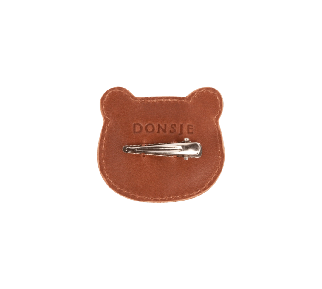 Donsje Josy Classic Bear hairclip in Cognac Classic Leather, back view showing the metal clip