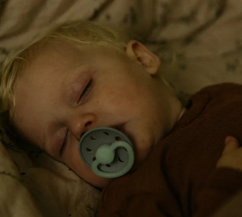 Frigg | Baby Pacifier Moon Phase - Cream Night