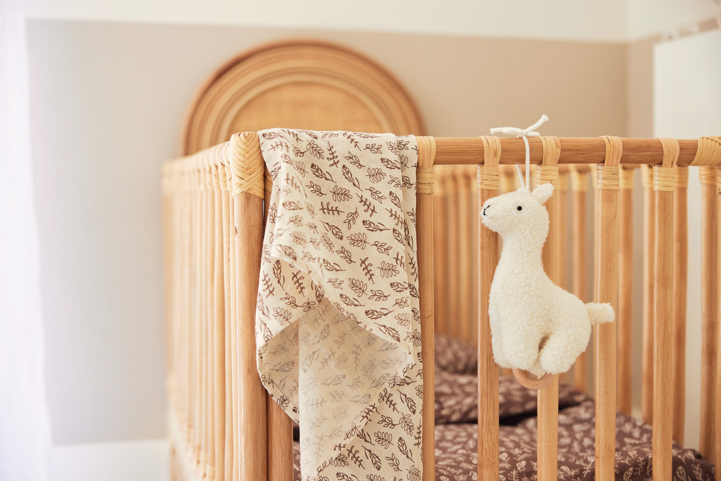 Jollein | Musical Soft Toy Llama - Off-white