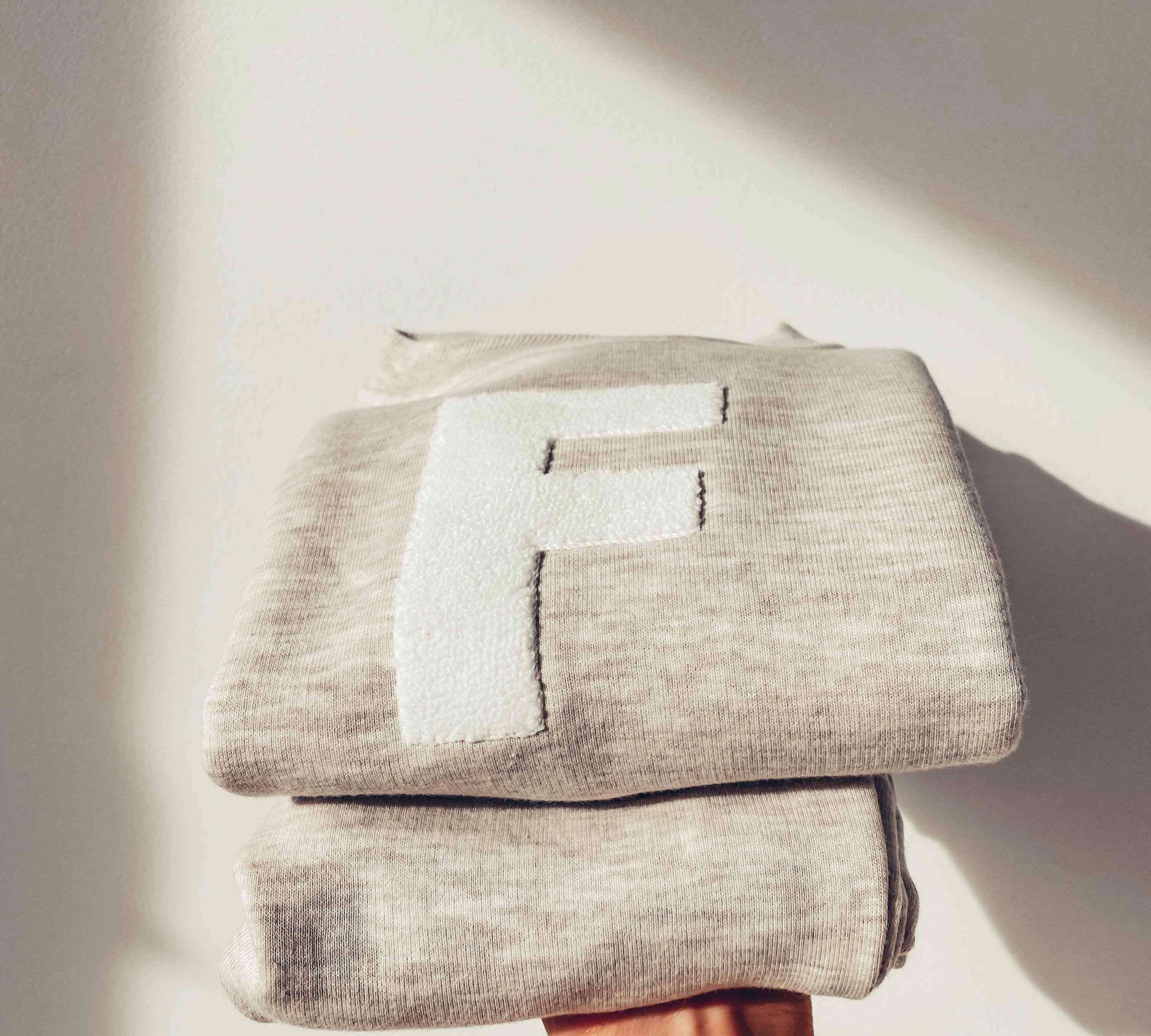 Two You Label Sweater Letter